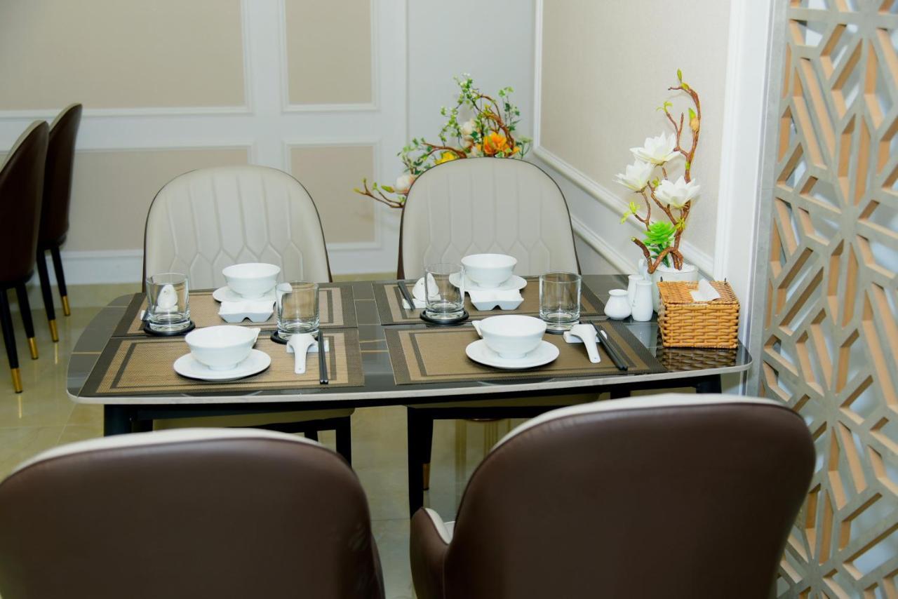 Hera Luxury Hotel Ho Chi Minh City Exterior photo